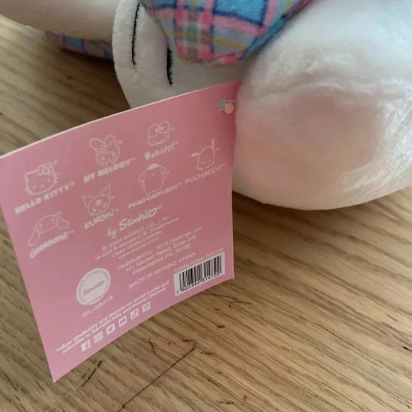 🆕 Hello Kitty Plush 8in🆕 - Picture 5 of 5